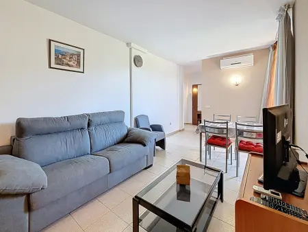 Appartement lumineux Santa Margarida, terrasse et piscine : photo 3