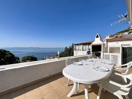 Appartement 3 chambres, grande terrasse vue baie à Roses : photo 1