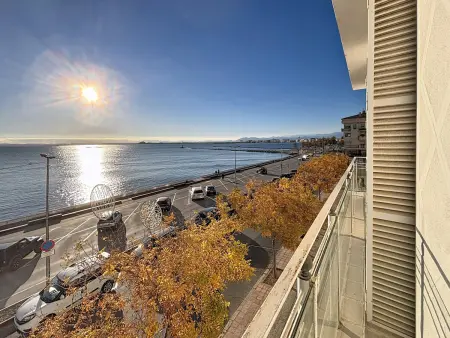 Appartement front de mer Roses, vue baie : photo 1