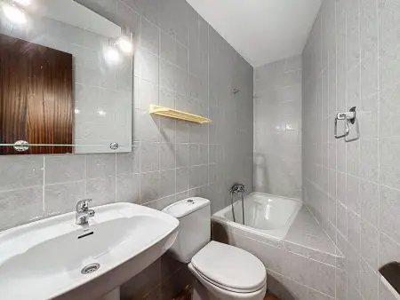Appartement 45m² climatisé avec garage à Roses : photo 25