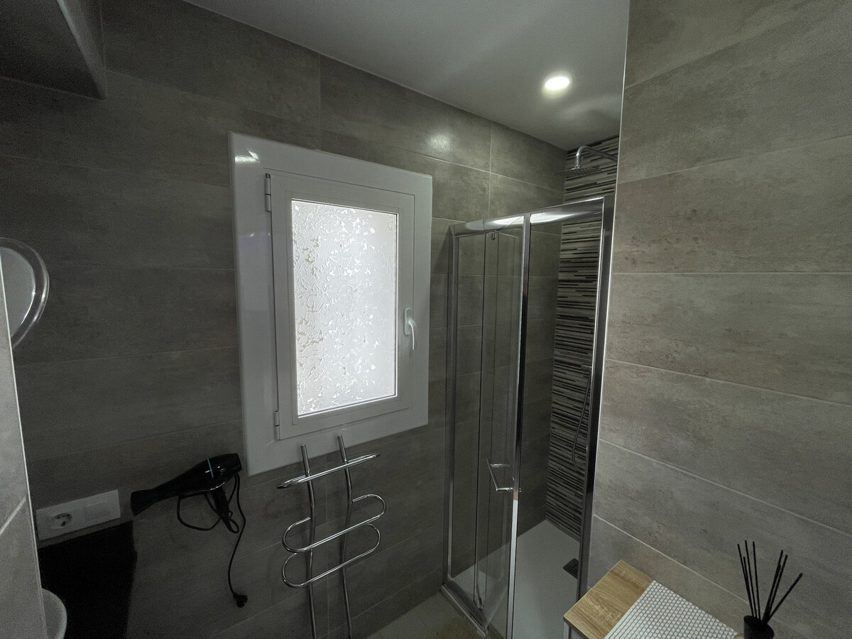 Maison rénovée 6 pers avec piscine à Roses - Photo 15