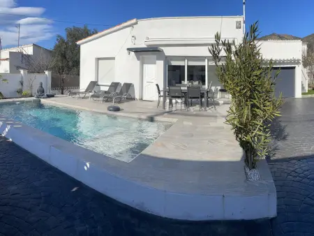 Maison rénovée 6 pers avec piscine à Roses