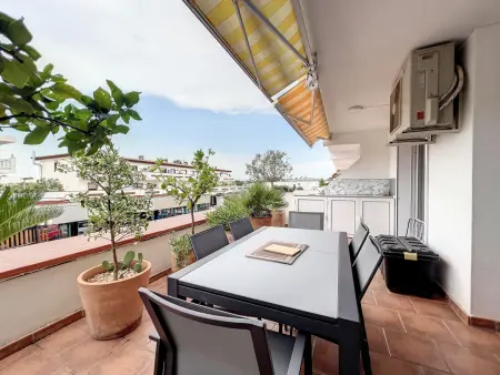 Appartement 42m² terrasse 20m² à 200m de la plage : photo 2