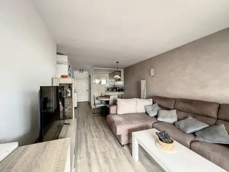 Appartement 42m² terrasse 20m² à 200m de la plage : photo 7