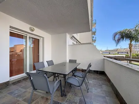Appartement 55 m² avec terrasse et jardin à Roses : photo 1
