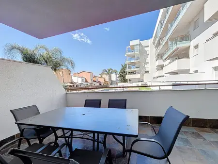 Appartement 55 m² avec terrasse et jardin à Roses : photo 7