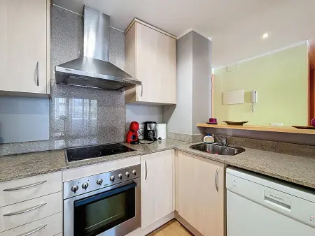 Appartement 55 m² avec terrasse et jardin à Roses : photo 14
