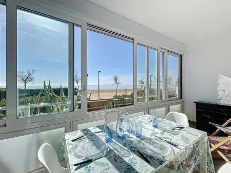 Appartement première ligne de mer à Roses : photo 1
