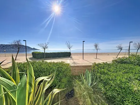 Appartement première ligne de mer à Roses : photo 30