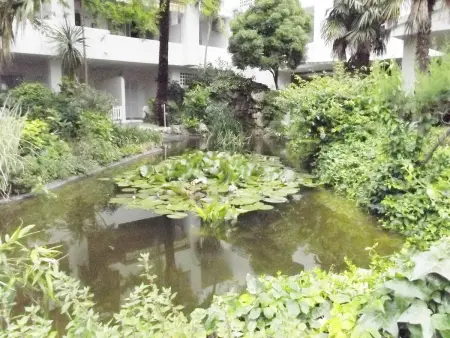 Appartement 54m² jardin et terrasse - Roses : photo 17