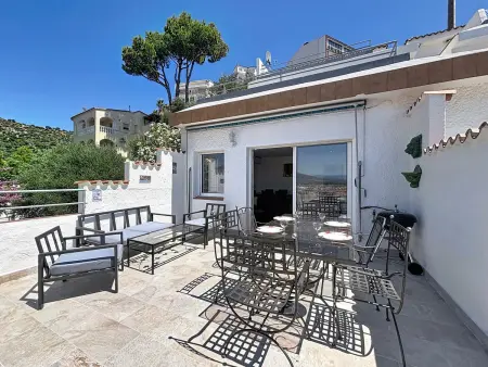 Appartement 62 m² vue mer et montagne à Roses : photo 3