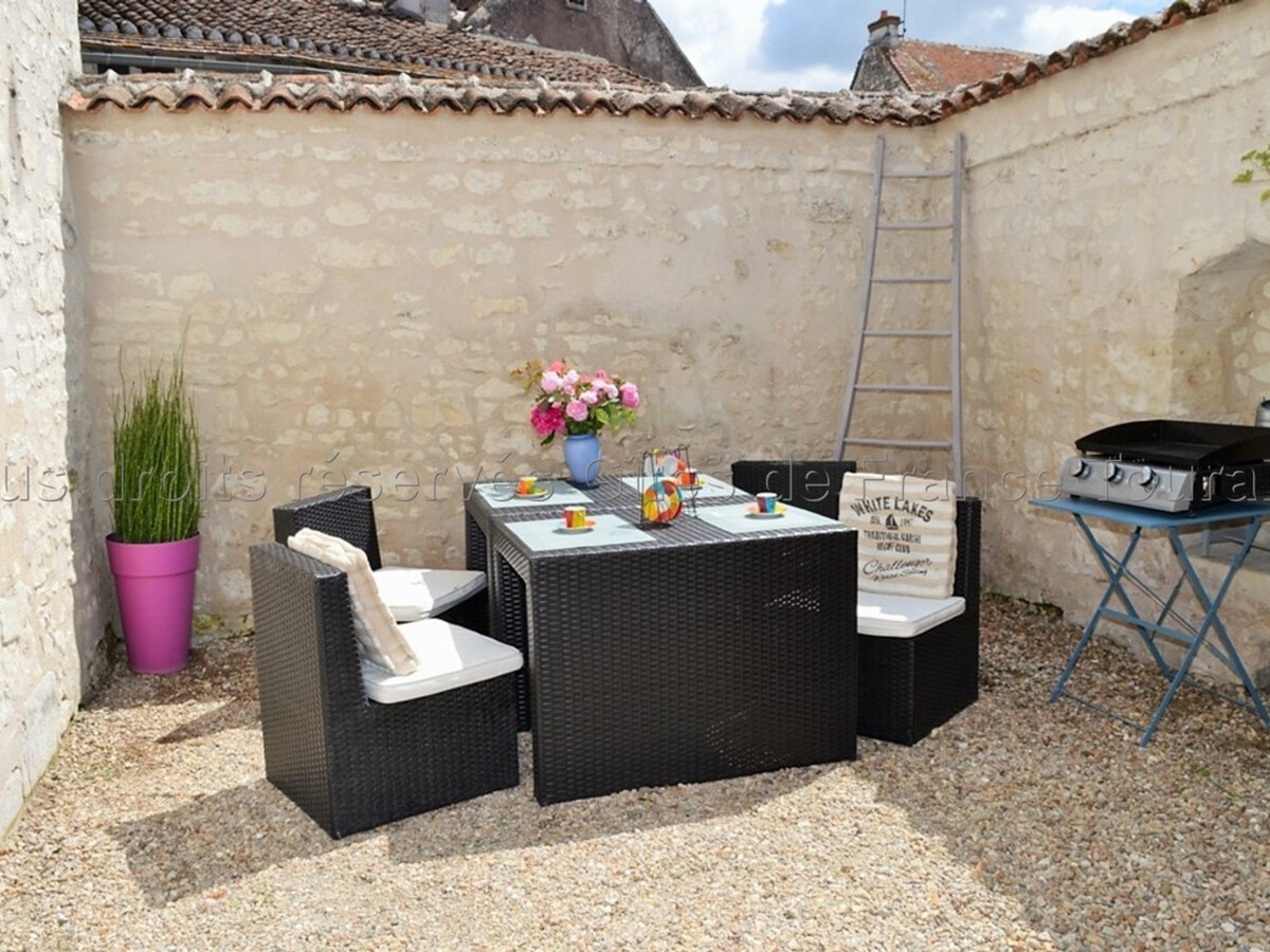 Gîte traditionnel 3 pers. à Champigny-sur-Veude, animaux acceptés - Photo 5