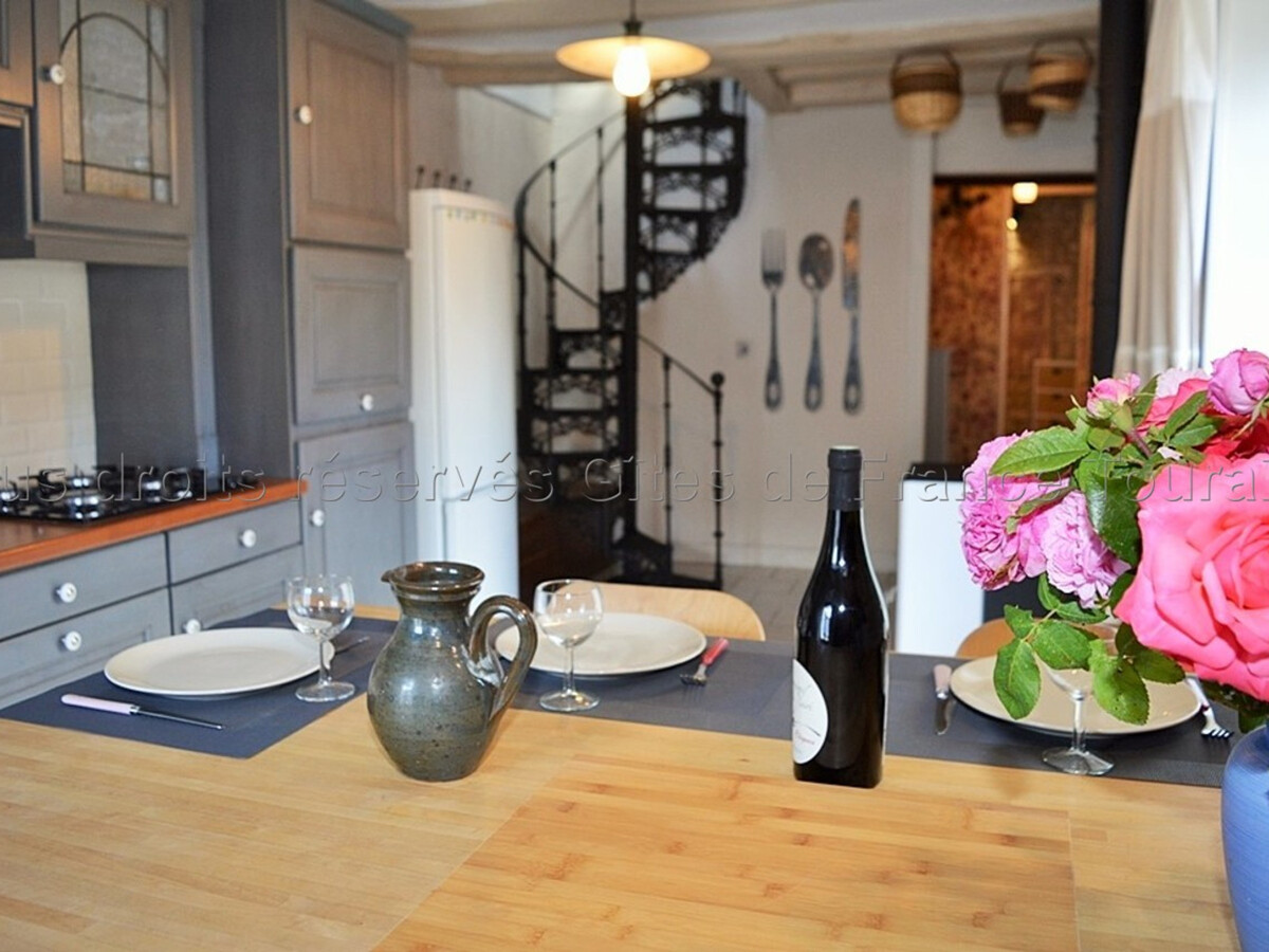 Gîte traditionnel 3 pers. à Champigny-sur-Veude, animaux acceptés - Photo 8