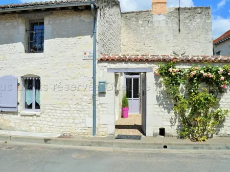 Gîte traditionnel 3 pers. à Champigny-sur-Veude, animaux acceptés