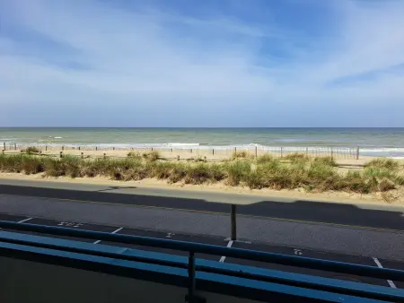 Appartement vue mer avec balcon à Fort-Mahon-Plage : photo 11