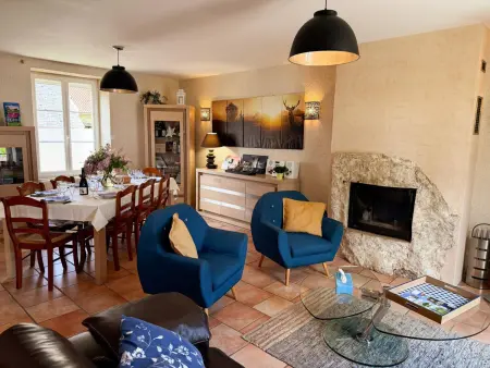 Gîte 9 pers. avec jeux de jardin à La Chapelle-Saint-Martin : photo 3