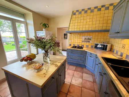 Gîte 9 pers. avec jeux de jardin à La Chapelle-Saint-Martin : photo 8