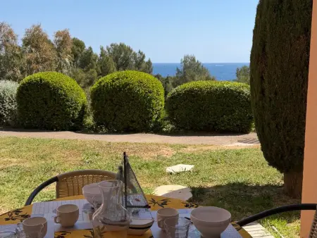 Apt 2 pièces vue mer avec terrasse à Cap Esterel : photo 2