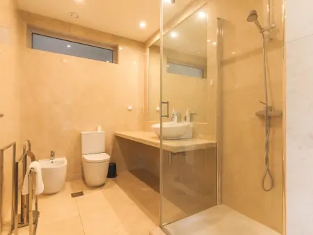 La Belle Vie, appartement 8 pers. avec balcon vue mer à Funchal : photo 33