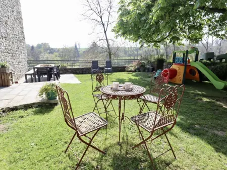 Le Grenier de Louise : maison en pierre à Gimnée, 4 chambres : photo 4