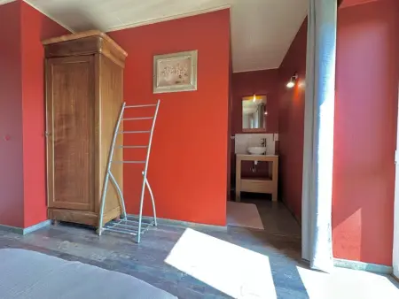 Le Grenier de Louise : maison en pierre à Gimnée, 4 chambres : photo 25
