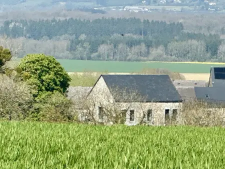 Le Grenier de Louise : maison en pierre à Gimnée, 4 chambres : photo 41
