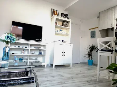 Appartement méditerranéen avec terrasse et piscine à Lloret de Mar : photo 1