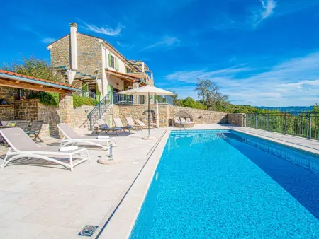 Villa Banic Motovun : maison 4 chambres avec piscine et spa : photo 2