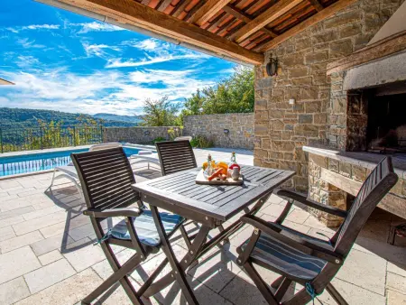 Villa Banic Motovun : maison 4 chambres avec piscine et spa : photo 11