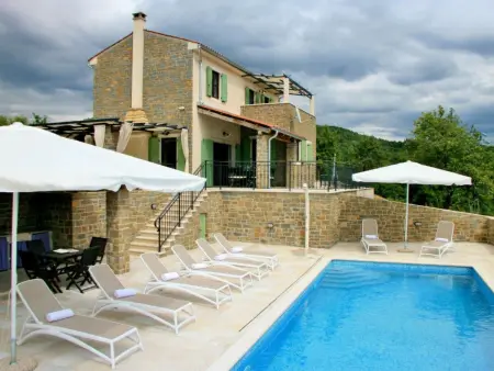 Villa Banic Motovun : maison 4 chambres avec piscine et spa : photo 37