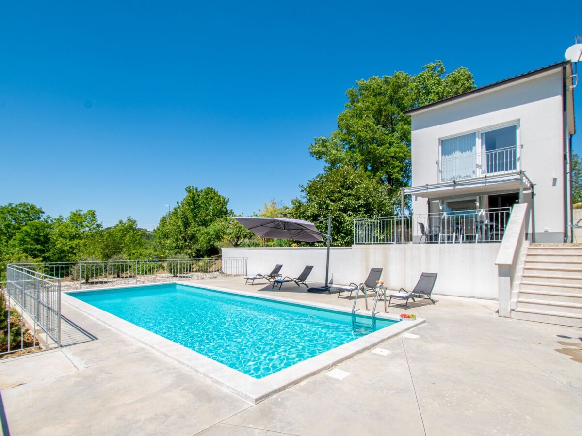 Villa Forest Fairy – Maison avec piscine et jacuzzi - Photo 3