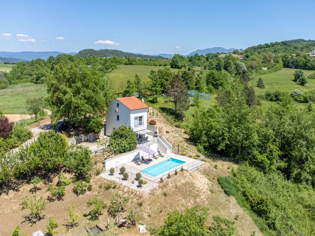 Villa Forest Fairy – Maison avec piscine et jacuzzi - Photo 17