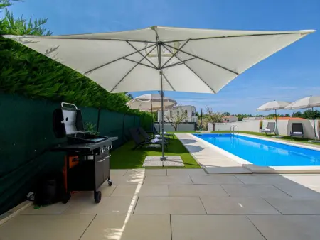 Villa Angelina - Maison 4 chambres avec piscine privée : photo 18