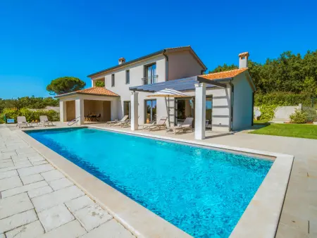 Villa Frida – Maison 6 pers., piscine 50m² à Vižinada