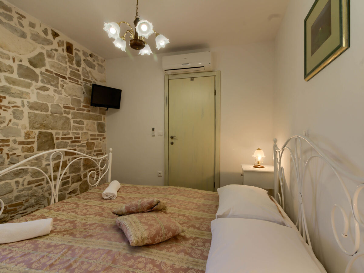 Villa Zita, maison pierre avec piscine privée à Dracevac - Photo 17