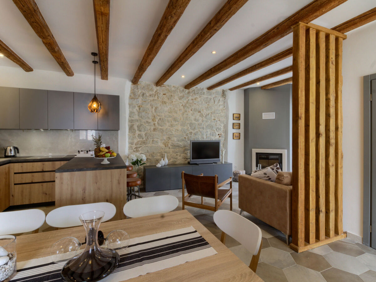 Villa Parentium à Dracevac : maison avec piscine privée - Photo 4