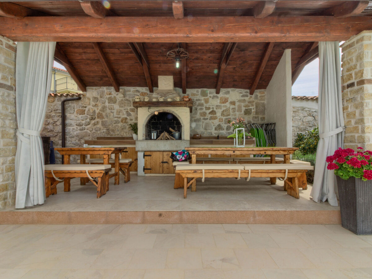 Villa Parentium à Dracevac : maison avec piscine privée - Photo 32