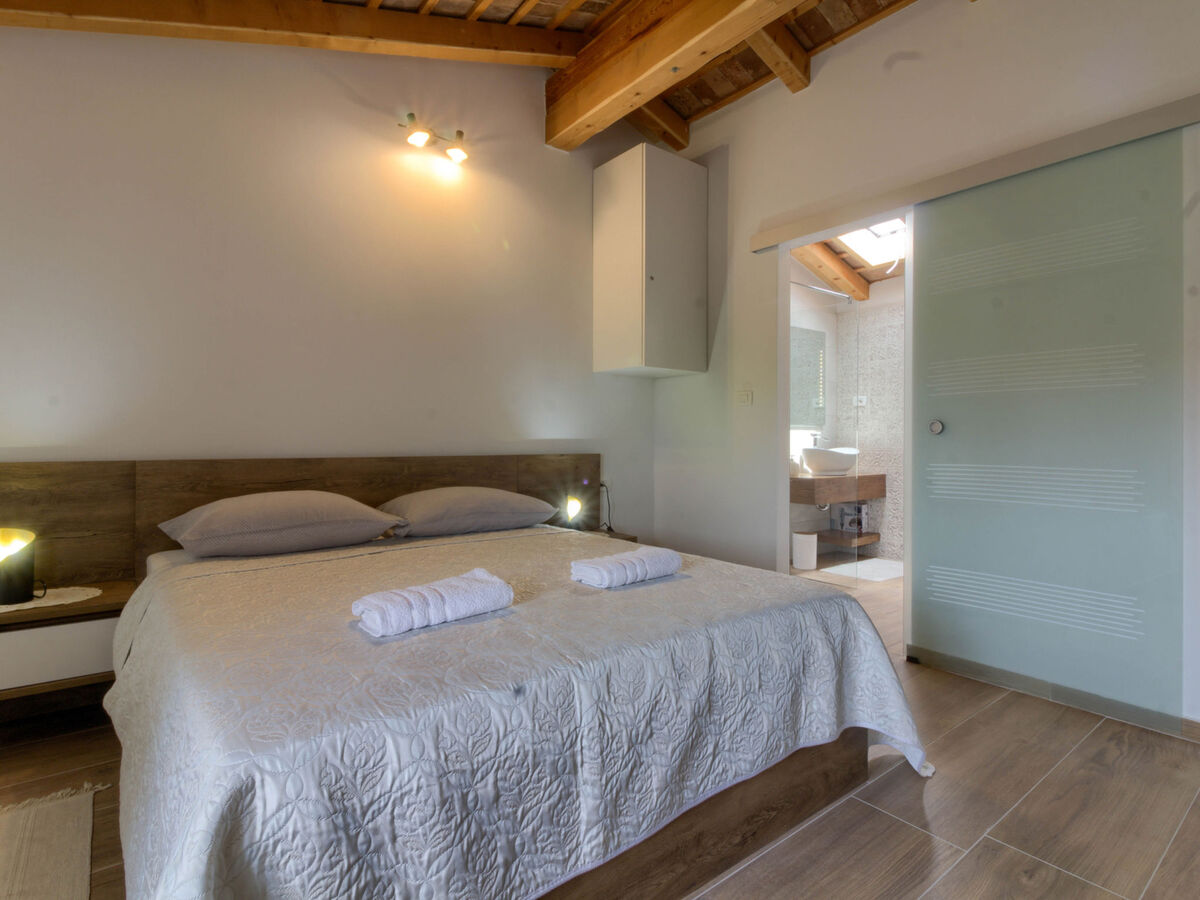 Villa Parentium à Dracevac : maison avec piscine privée - Photo 36