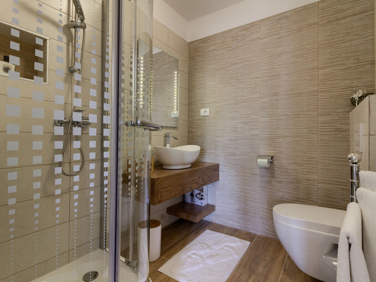 Villa Parentium à Dracevac : maison avec piscine privée - Photo 45