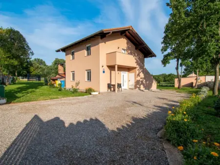 Villa Hacienda Afrodita à Bokordici, piscine et jardin : photo 14