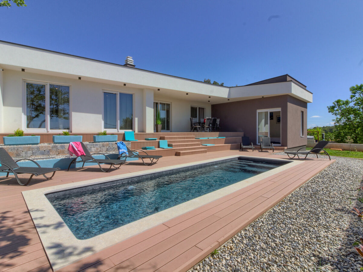 Villa Senorita : maison 3 chambres avec piscine à Bokordici - Photo 3