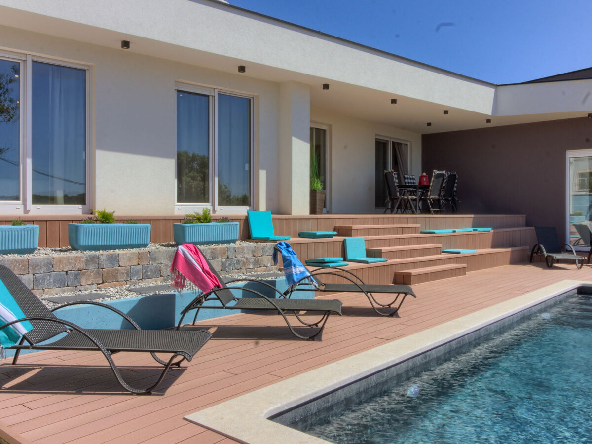 Villa Senorita : maison 3 chambres avec piscine à Bokordici - Photo 4