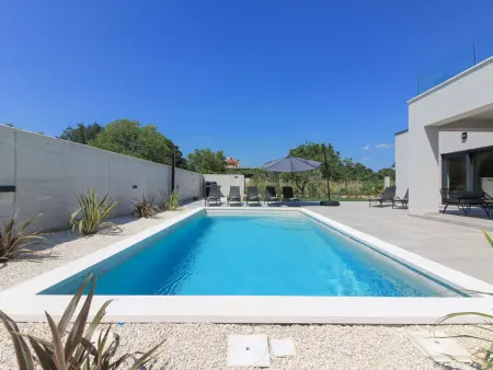 Villa Esire : maison moderne 4 chambres avec piscine privée : photo 26