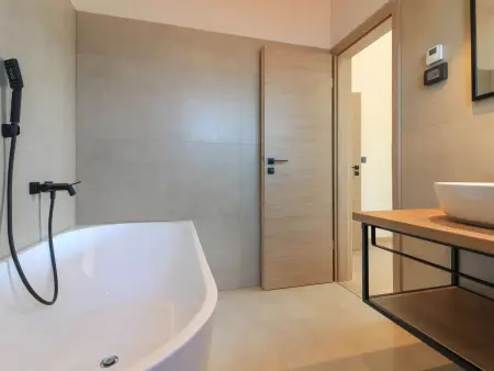 Villa Esire : maison moderne 4 chambres avec piscine privée : photo 48