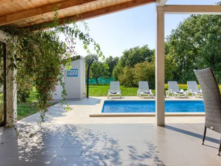 Villa Nezakcij - Maison 6 pers. piscine & jardin 2400 m² : photo 9