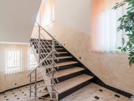 Villa Maxima à Bokordici : maison 7 chambres, piscine 60m² : photo 17