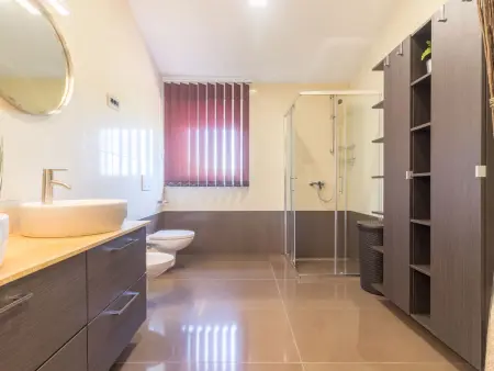 Villa Maxima à Bokordici : maison 7 chambres, piscine 60m² : photo 20
