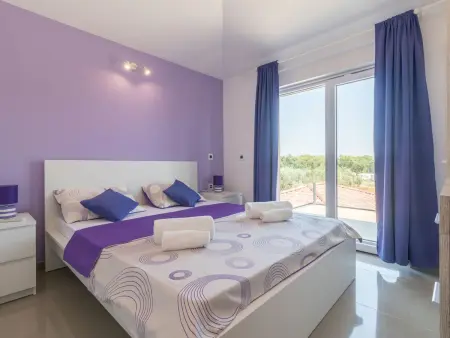 Villa Maxima à Bokordici : maison 7 chambres, piscine 60m² : photo 25