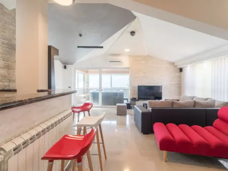 Villa Maxima à Bokordici : maison 7 chambres, piscine 60m² : photo 27