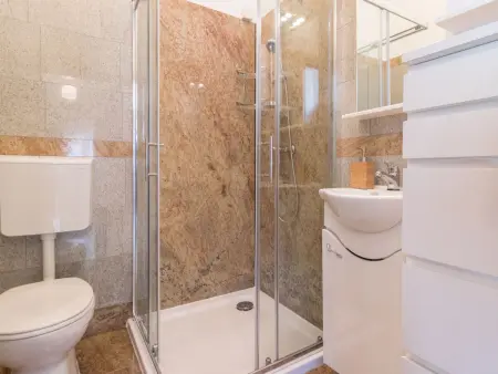 Villa Maxima à Bokordici : maison 7 chambres, piscine 60m² : photo 36